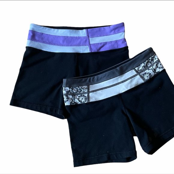 Lululemon Reverse Athletic Shorts High Rise 4.5" - Picture 2 of 13